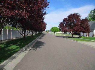 1733 W 2640 S, Syracuse, UT 84075