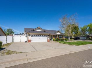 890 Countryside Dr, Red Bluff, CA 96080