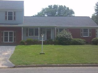 37 Bonita Dr, Newport News, VA 23602