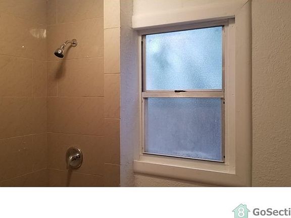 3rd image of 513 44th St