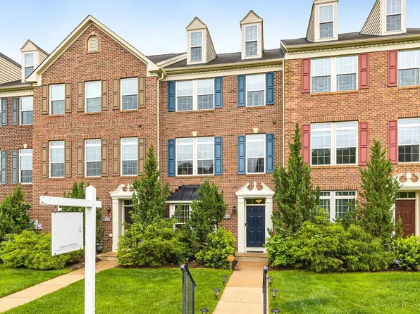 3709 Commodore Joshua Barney Dr NE, Washington, DC 20018