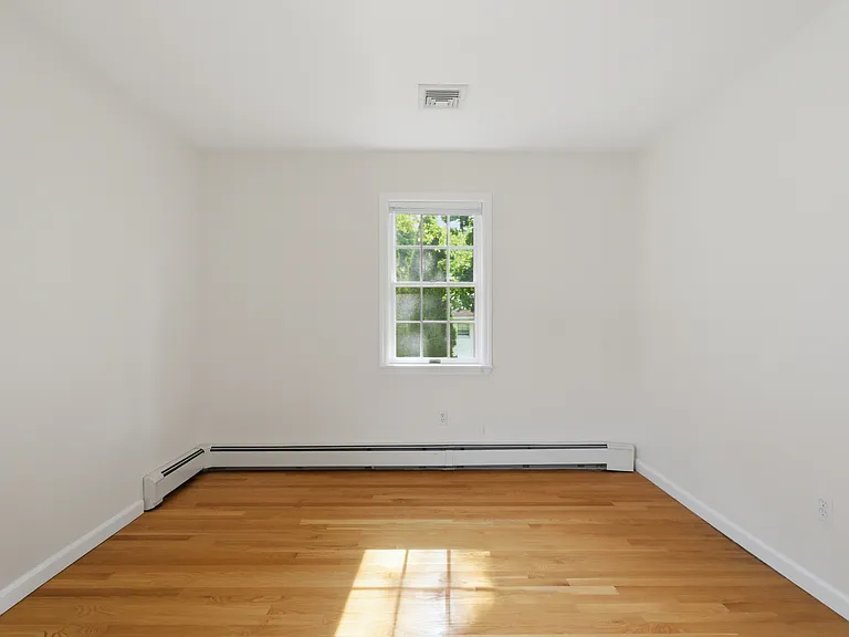 53 Prince St — Photo 13