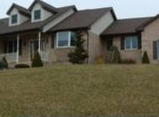 5217 Cider Press Rd, Schnecksville, PA 18078