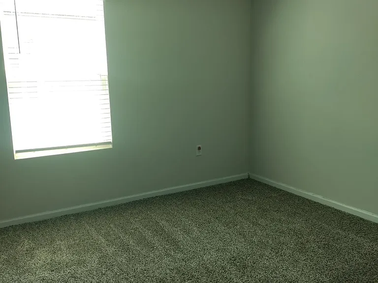 4260 Hemlock St — Photo 17