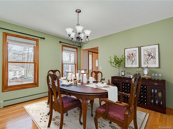 5th image of 28 Mihaliak Dr