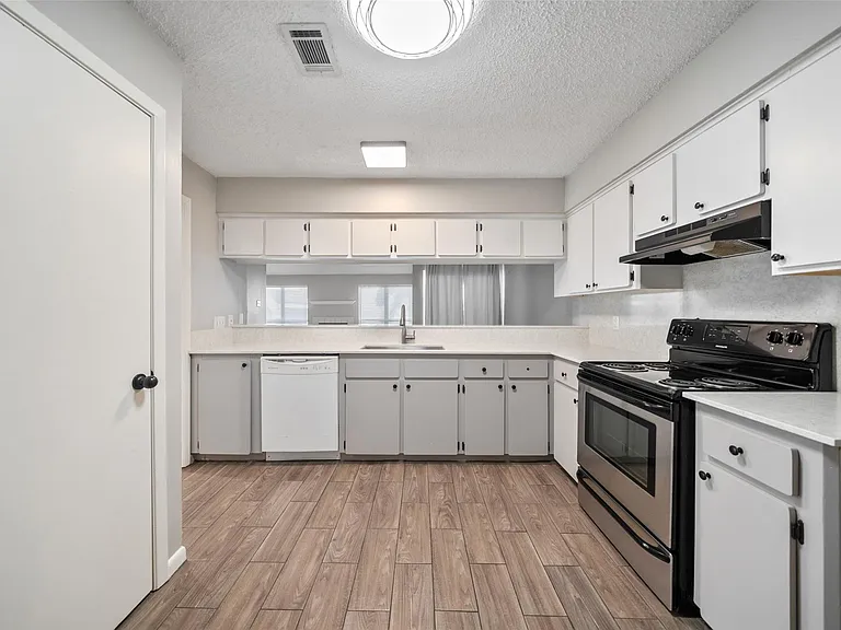 20309 Sunny Shores Dr #C — Photo 7