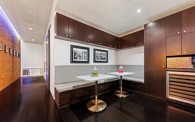 Rented by OFFICIAL | media 12