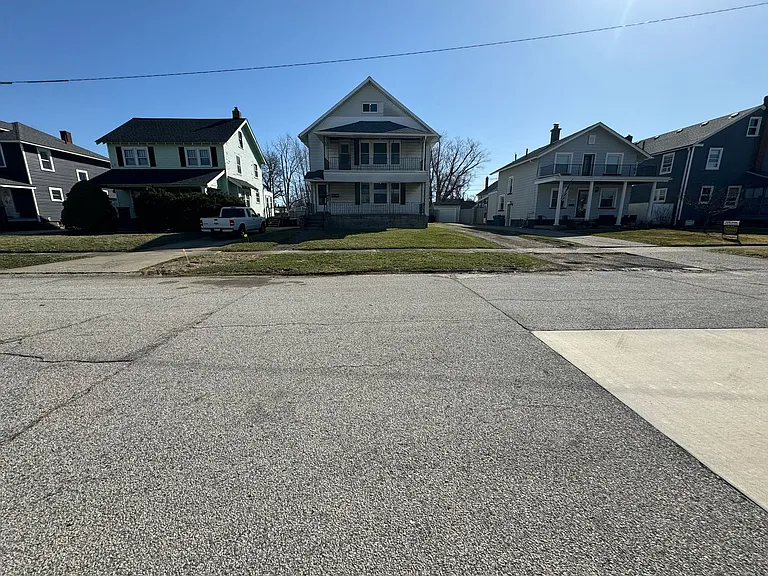 839-841 Allison Ave — Photo 37