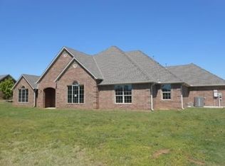 504 Hallwood, Fletcher, OK 73541