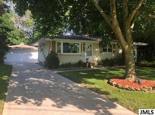 220 Iroquois St, Jackson, MI 49203