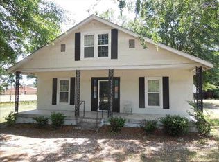 810 McRae Rd, Camden, SC 29020