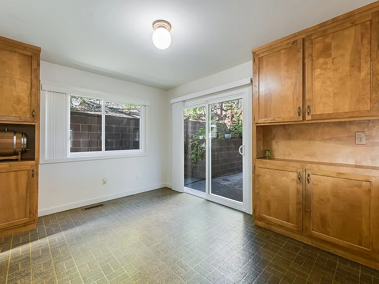 324 Laurel Pl — Photo 17