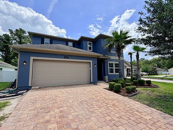 3rd image of 15991 Baxter Creek Dr