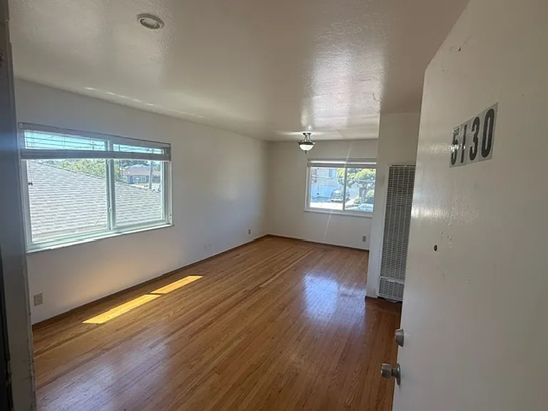 McBryde Ave, 5124 — Photo 2
