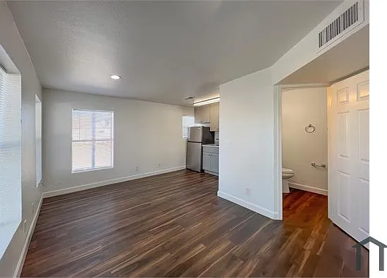 317 N 17th Dr #7 — Photo 9