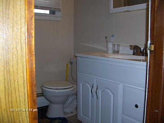 2nd image of 28 Marion St #Up