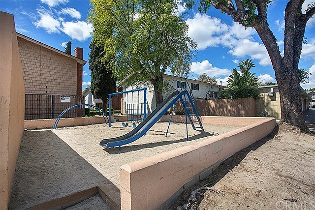 1st image of 16625 Townhouse Dr