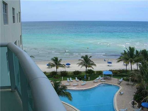 3rd image of 3901 S Ocean Dr APT 14D