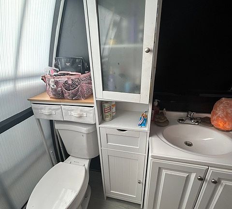 5th image of 4413 Nogales Dr #3