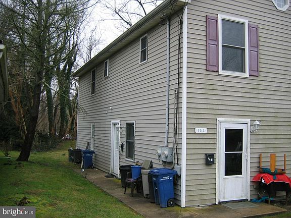 3rd image of 104 Little Kidwell Ave