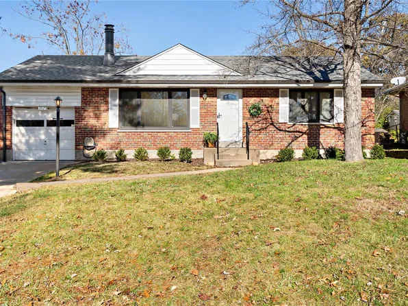 9523 Arban Dr, Saint Louis, MO 63126