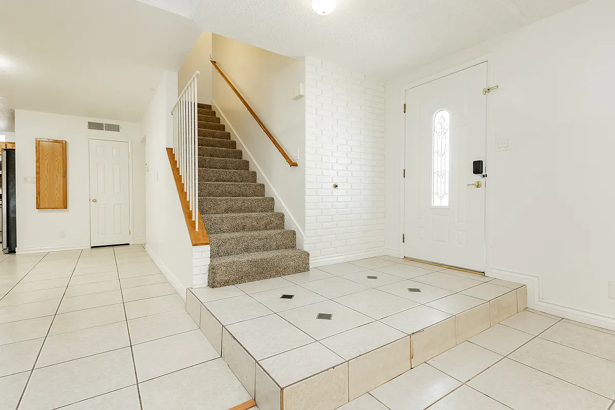 Building Photo - 3969 Manford Cir