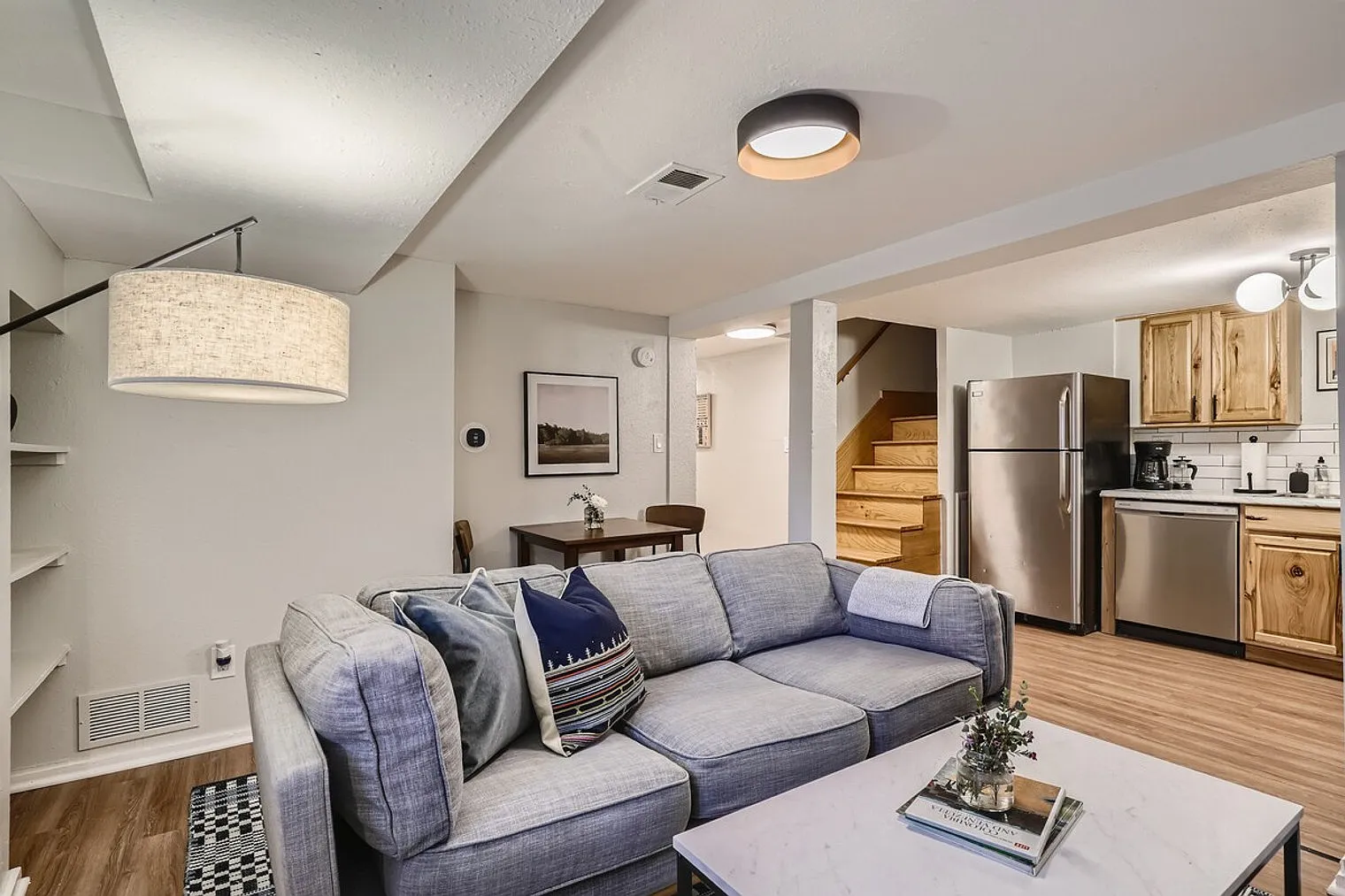 1 bed, 1.0 bath, 731 sqft, $2,563 — Photo 1