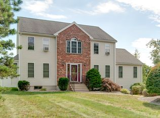 22 Blueberry Way, Webster, MA 01570