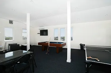 Rented by Level Group