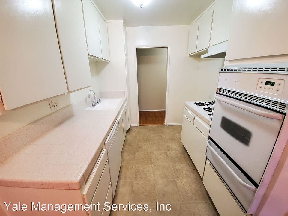 1st image of 14701 Rayen St #201
