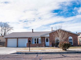 7707 Pioneer Trl NE, Albuquerque, NM 87109