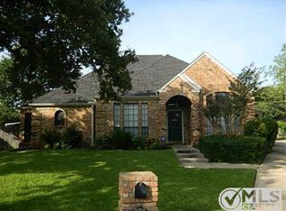 2301 Ox Bow Ct, Arlington, TX 76006