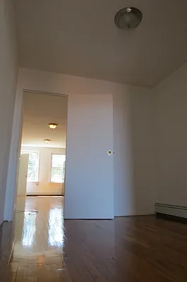 Rented by Roth Realty Management LLC | media 22