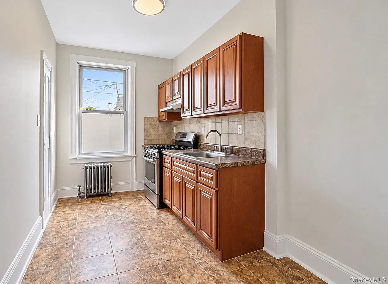 1 bed, 1.0 bath, 700 sqft, $2,500 — Photo 3