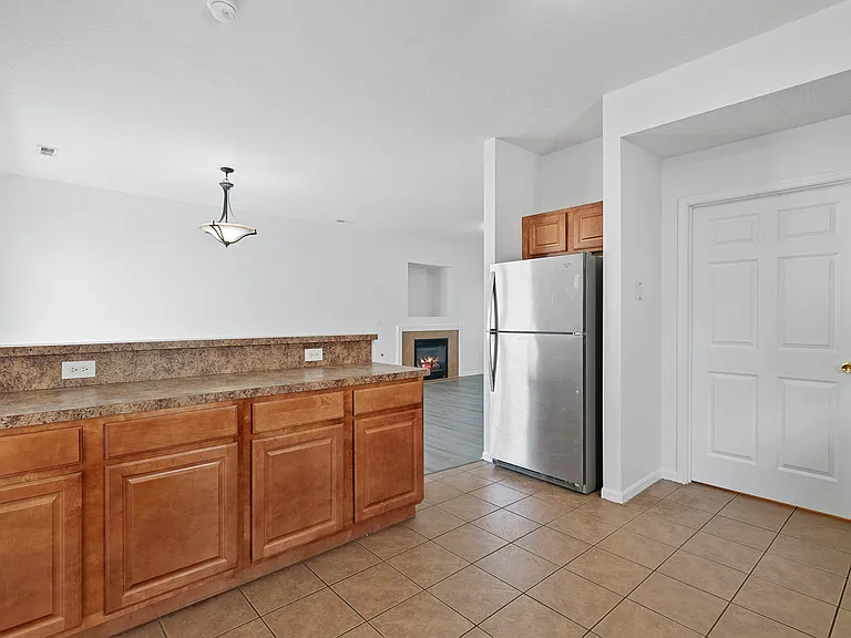 4035 Redroyal Ave — Photo 17