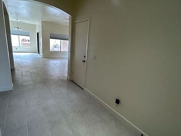 2nd image of 2725 E Longhorn Pl