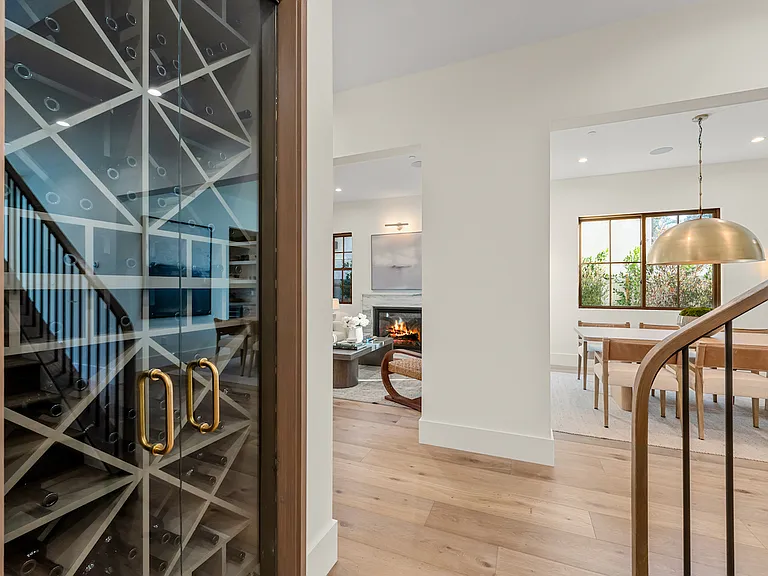 5057 Bluebell Ave — Photo 4