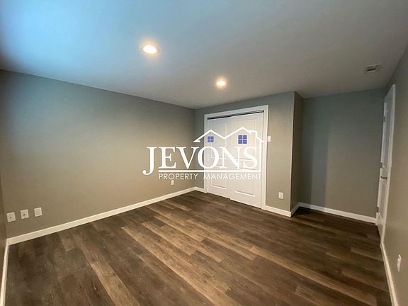 4th image of 10421 Mount Tacoma Dr SW #10423