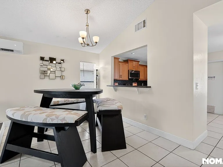 293 Chicago Woods Cir — Photo 8