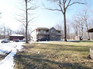 1385 Skyline Dr, Farmington, PA 15437
