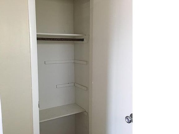 5th image of 3681 Villa Knolls East Dr