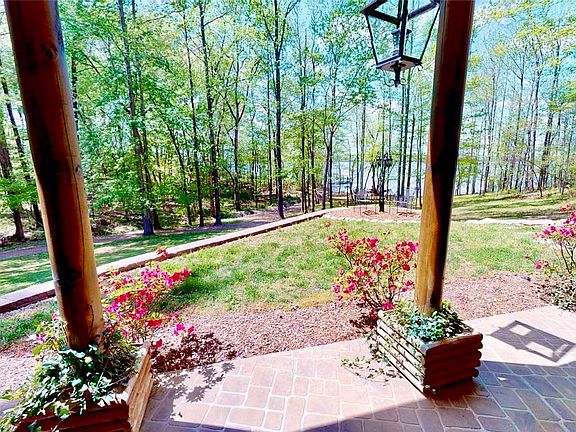 3rd image of 339 Sands Barkley Dr