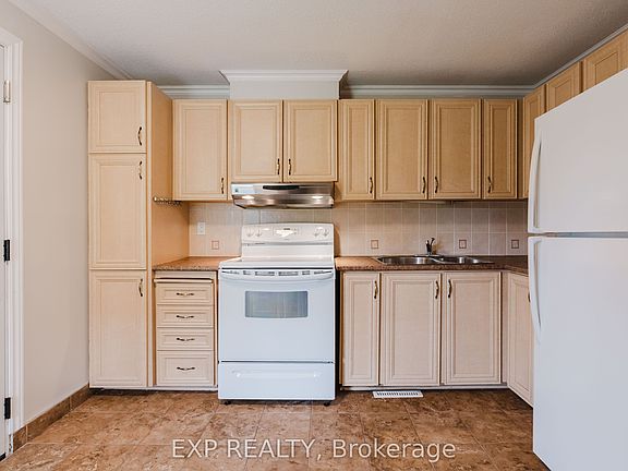 3rd image of 1127 Avignon Ct