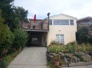 6776 41st Ave SW, Seattle, WA 98136