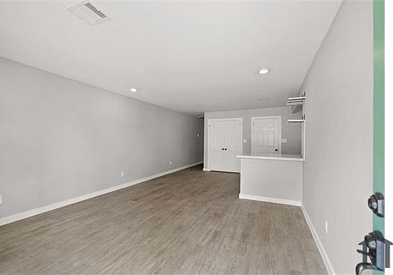 3rd image of 7109 Avenue L #B