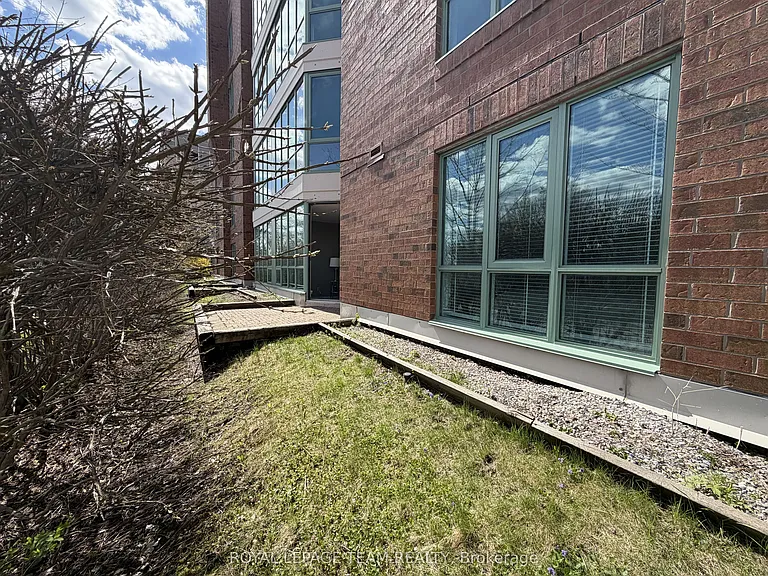 550 Cambridge St S #102 — Photo 23