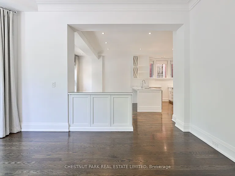 16 Scarth Rd #1 — Photo 9