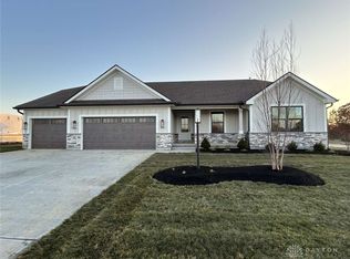 25 Copperhead Trl, Springboro, OH 45066
