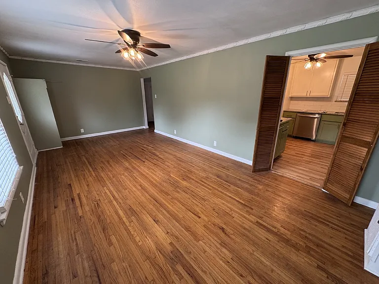 2318 Fenwick Dr — Photo 10