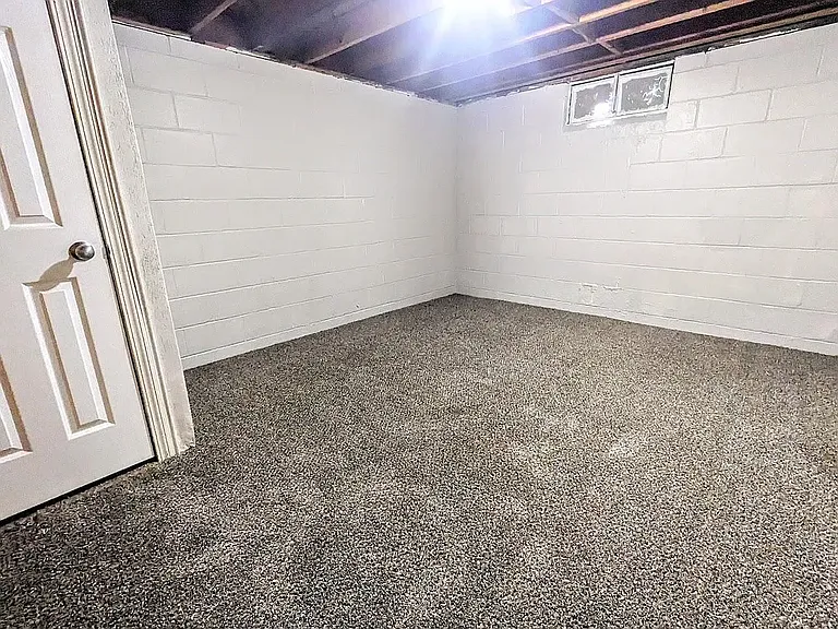 3421 Martin Ave — Photo 14